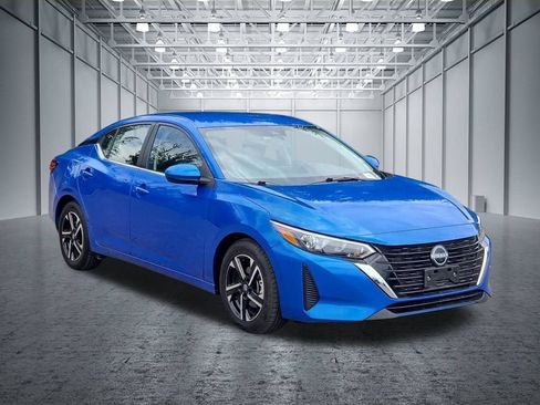 Used 2025 Nissan Sentra SV FWD image 3