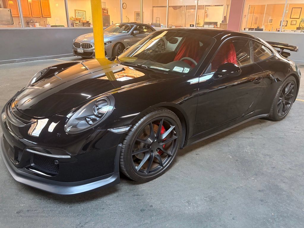Used 2016 Porsche 911 Carrera GTS RWD image 6
