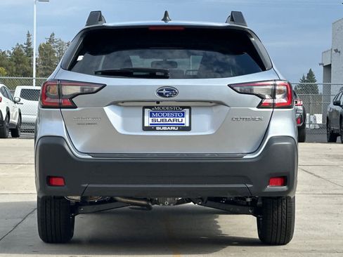 New 2025 Subaru Outback Premium image 4