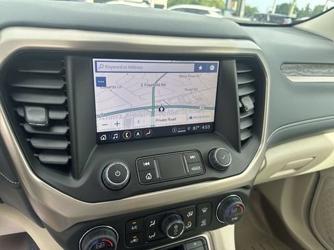 Used 2023 GMC Acadia Denali AWD/4WD image 14