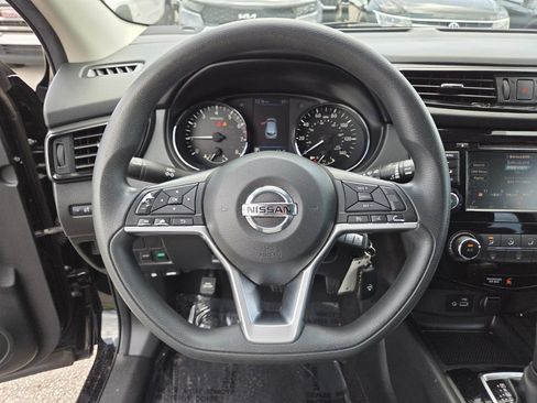 Used 2020 Nissan Rogue Sport S FWD image 32