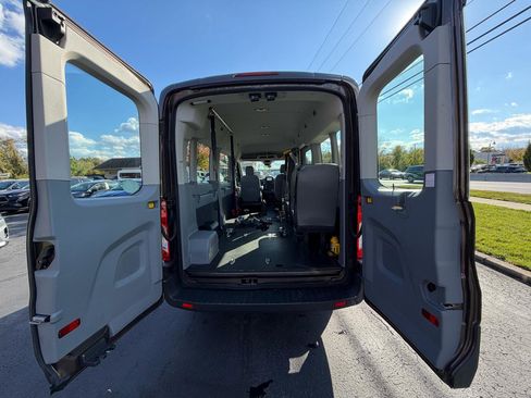 Used 2017 Ford Transit 350 XL RWD image 22