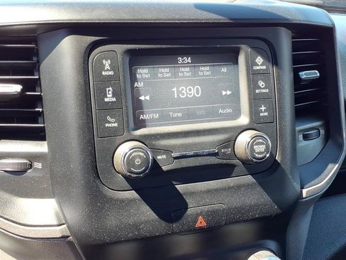 Used 2024 RAM 2500 Tradesman w/ Chrome Appearance Group AWD/4WD image 24