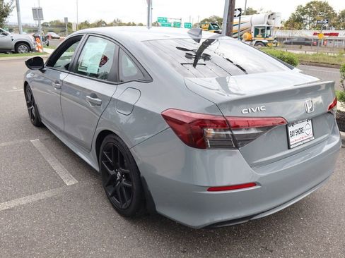 Used 2025 Honda Civic Sport image 8