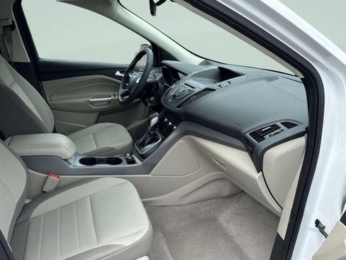 Used 2014 Ford Escape SE image 18