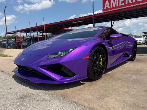 Used 2021 Lamborghini Huracan EVO RWD image 23