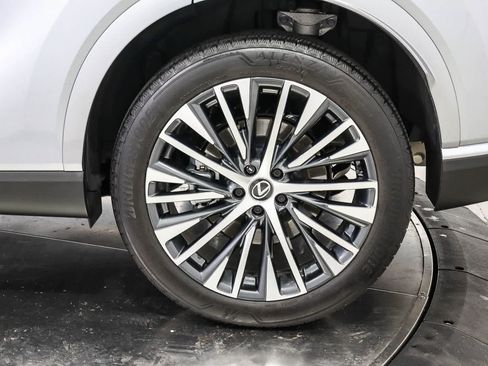 Used 2024 Lexus RX 350 Premium w/ Accessory Package (Z1) FWD image 10