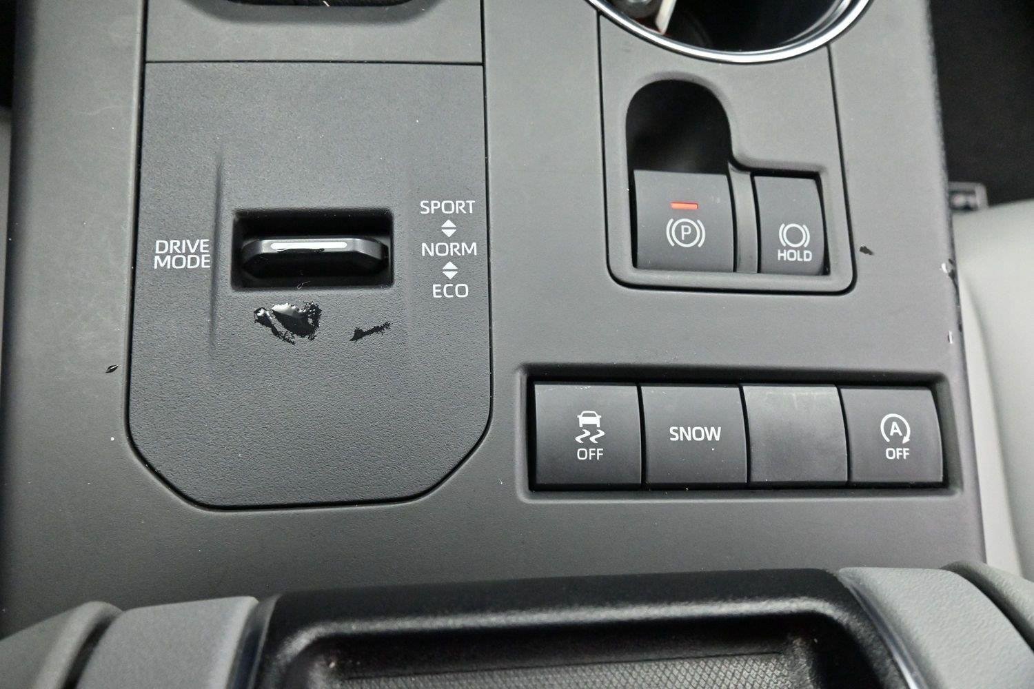 Used 2022 Toyota Highlander XLE FWD image 26
