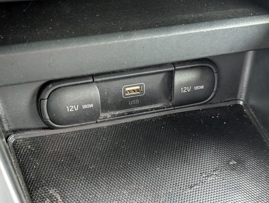 Used 2023 Kia Soul LX w/ LX Technology Package FWD image 20