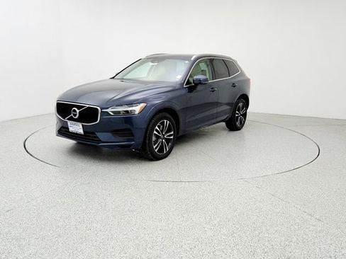 Used 2020 Volvo XC60 T6 Momentum w/ Protection Package image 1