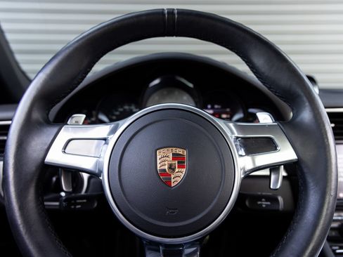 Used 2013 Porsche 911 Carrera 4S AWD/4WD image 14