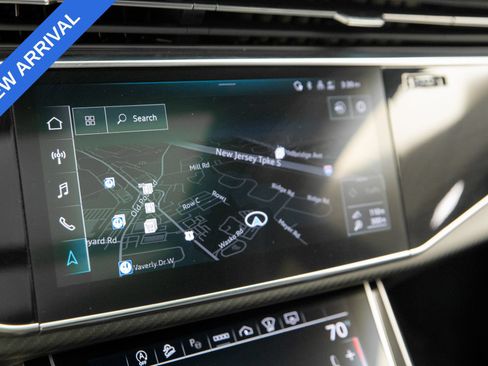 Used 2024 Audi RS Q8 AWD/4WD image 27