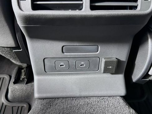 Used 2025 Land Rover Range Rover Velar S image 28