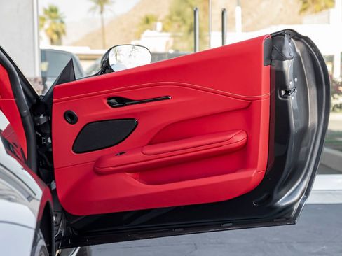 Used 2026 Aston Martin V8 Vantage Coupe image 20