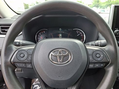 Used 2024 Toyota RAV4 XLE FWD image 20