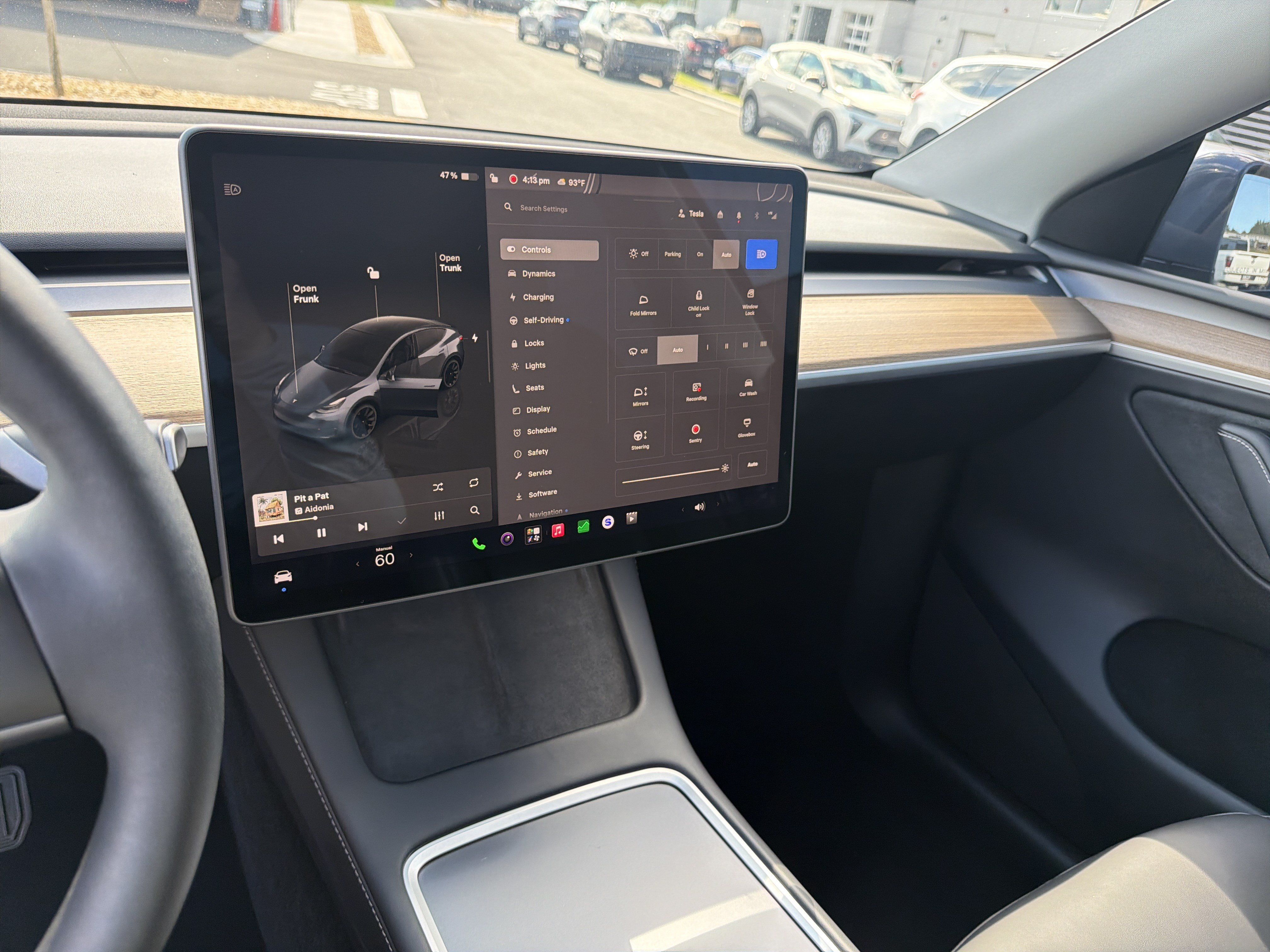 Used 2023 Tesla Model Y Long Range AWD/4WD image 29