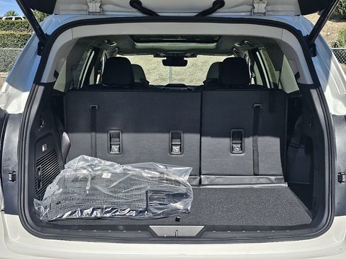 New 2026 Subaru Ascent Limited Bronze AWD/4WD image 10