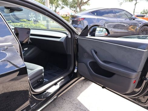 Used 2024 Tesla Model 3 Long Range AWD/4WD image 25