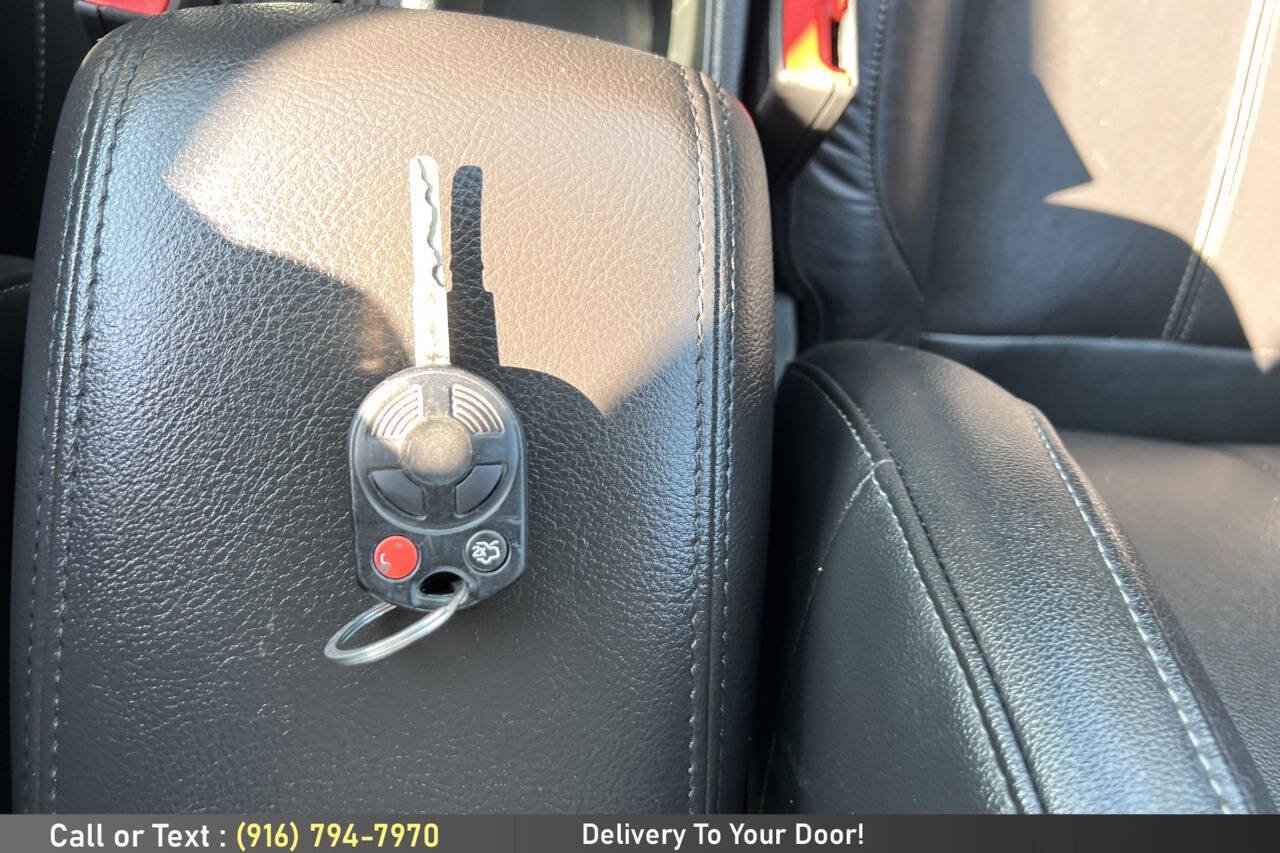 Used 2015 Ford Focus SE w/ Equipment Group 201A FWD image 17