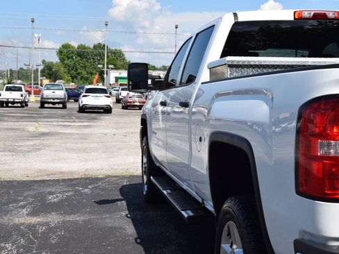 Used 2017 GMC Sierra 2500 4x4 Crew Cab image 11