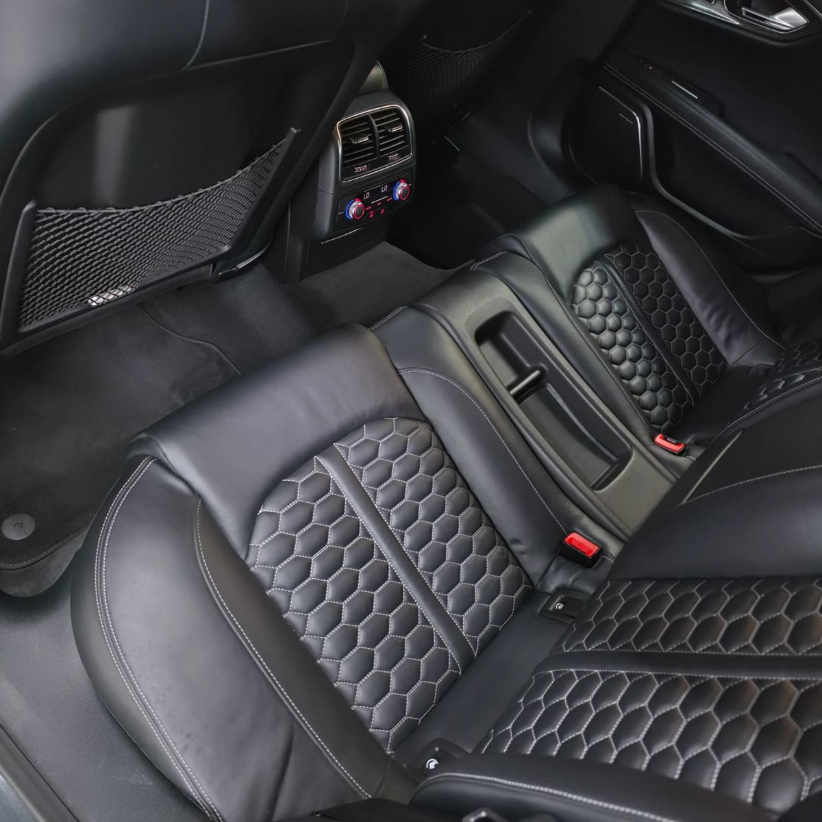 Used 2016 Audi RS 7 Prestige w/ Carbon-Optic Package AWD/4WD image 35
