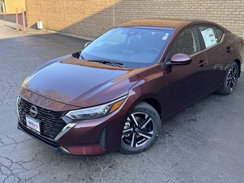 New 2025 Nissan Sentra SV w/ Trunk Package FWD image 33