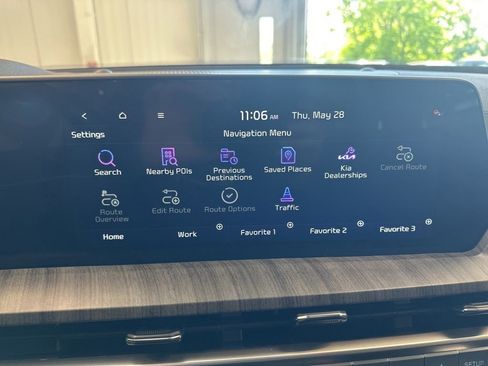Certified 2023 Kia Telluride EX w/ EX Captain's Chair Package AWD/4WD image 13
