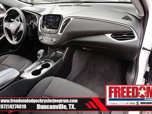 Used 2024 Chevrolet Malibu LT FWD image 12