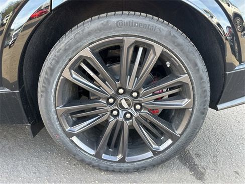 New 2026 Cadillac Lyriq V w/ Exterior Carbon Fiber Package image 4