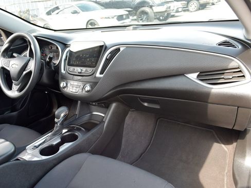 Used 2023 Chevrolet Malibu LT FWD image 21