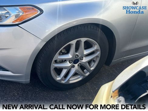 Used 2014 Ford Fusion SE image 6