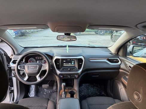 Used 2017 GMC Acadia SLE FWD image 26