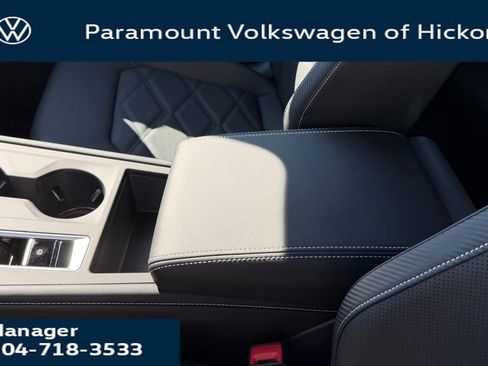 New 2026 Volkswagen Atlas Cross Sport SE AWD/4WD image 13