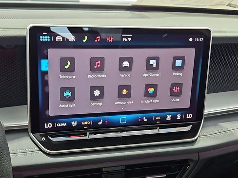 New 2026 Volkswagen Tiguan SE R-Line FWD image 20