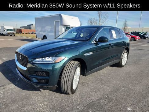 Used 2017 Jaguar F-PACE Prestige image 3