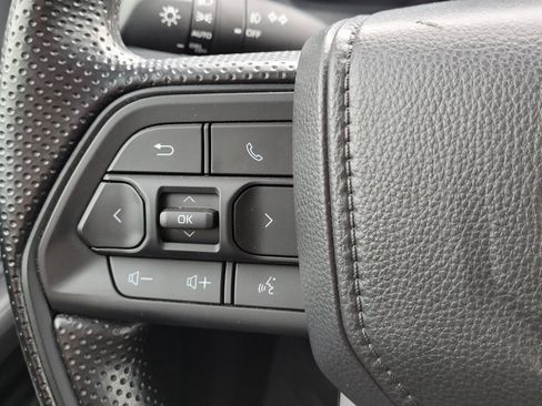 Used 2025 Toyota Tacoma SR5 RWD image 9
