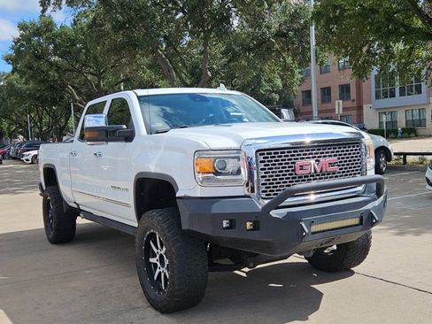 Used 2016 GMC Sierra 2500 Denali w/ Duramax Plus Package AWD/4WD image 3