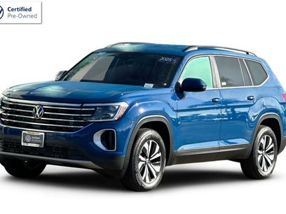 Certified 2025 Volkswagen Atlas SE