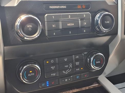 Used 2019 Ford F450 Lariat w/ Lariat Ultimate Package image 9