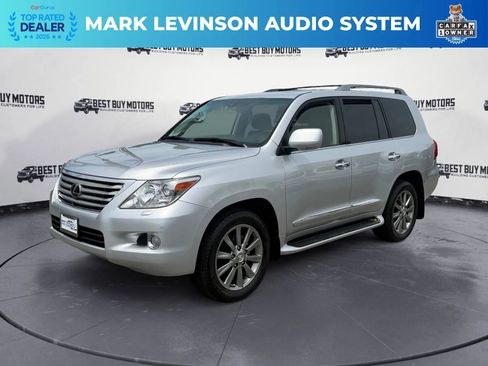 Used 2011 Lexus LX 570 4WD w/ Luxury Pkg w/Pre-crash image 3