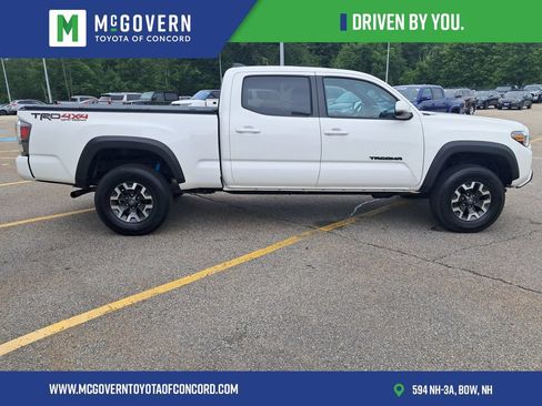 Used 2021 Toyota Tacoma TRD Off-Road w/ Technology Package AWD/4WD image 7