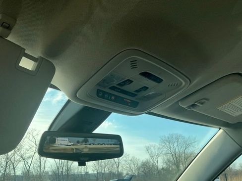 Used 2018 Chevrolet Traverse LT w/ LPO, Floor Liner Package image 30