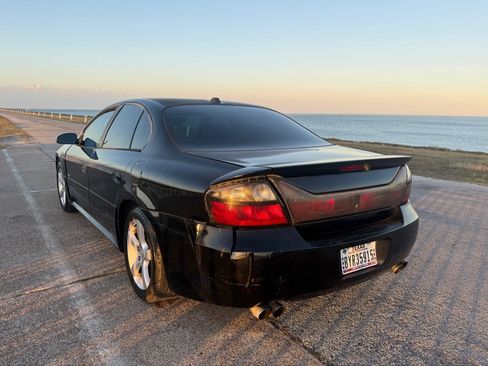Used 2004 Pontiac Bonneville GXP image 7