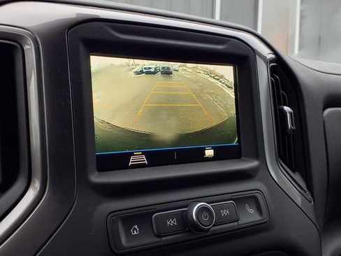 Used 2019 Chevrolet Silverado 1500 Custom w/ Custom Value Package image 6