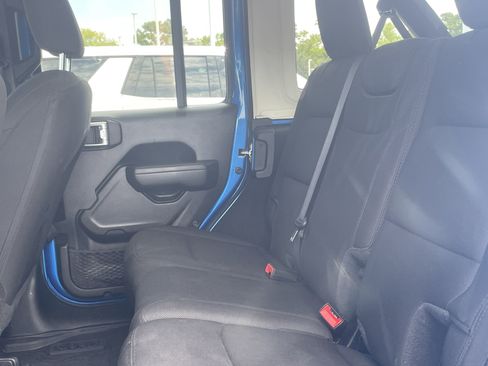 Used 2022 Jeep Wrangler Unlimited Sport AWD/4WD image 29