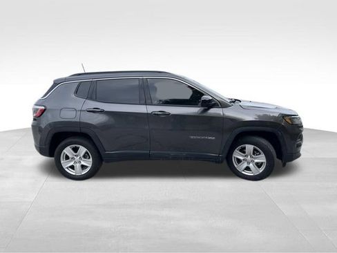 Used 2022 Jeep Compass Latitude AWD/4WD image 8