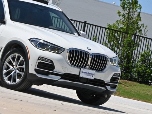 Used 2019 BMW X5 xDrive40i w/ Executive Package AWD/4WD image 42