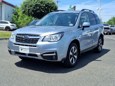 Used 2018 Subaru Forester 2.5i Premium AWD/4WD image 3