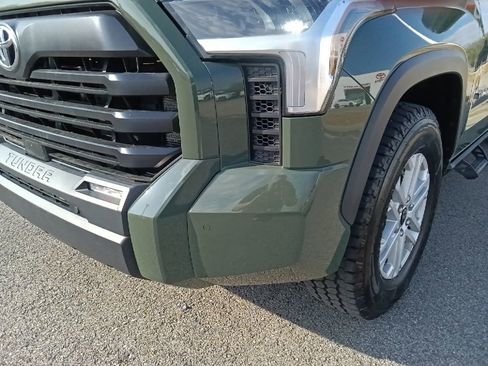 Used 2022 Toyota Tundra SR5 w/ Convenience Package image 10