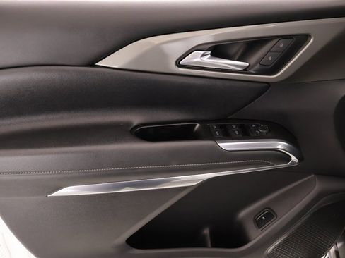 Used 2024 Chevrolet Traverse LS image 16